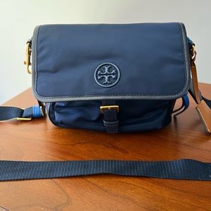 Tory Burch Perry Messenger Crossbody Nylon Bag- Navy